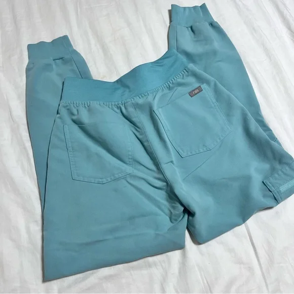 Figs Womens Scrub Set - XXS - Picture 6 of 8